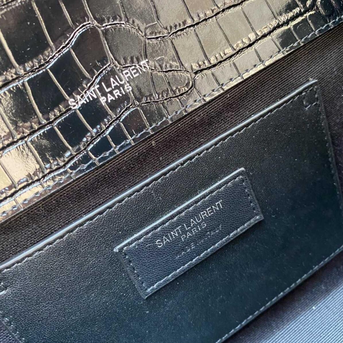 CASSANDRE SAINT LAURENT CHAIN WALLET IN CROCODILE EMBOSSED SHINY LEATHER