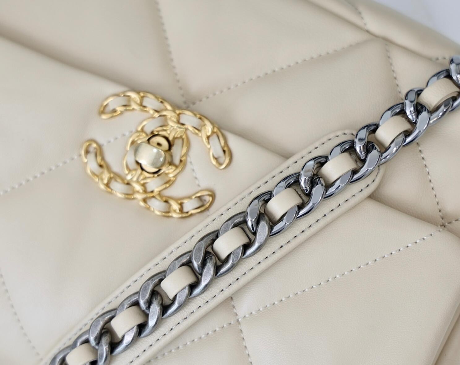 CHANEL 19 Small Flap Bag In Beige Lambskin