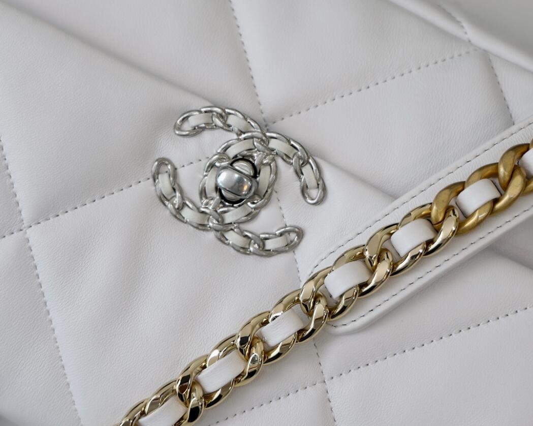 CHANEL 19 Medium Flap Bag In White Lambskin