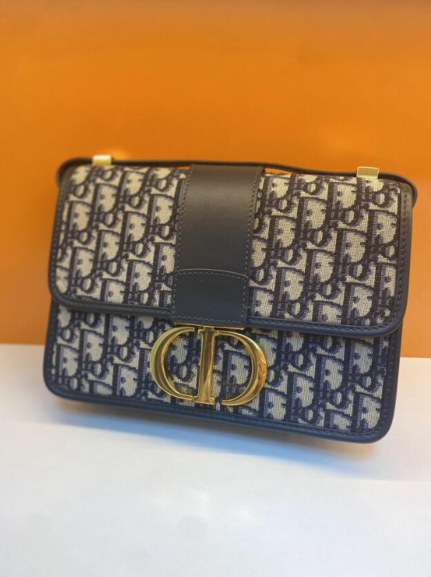 30 MONTAIGNE BAG Blue Dior Oblique Jacquard